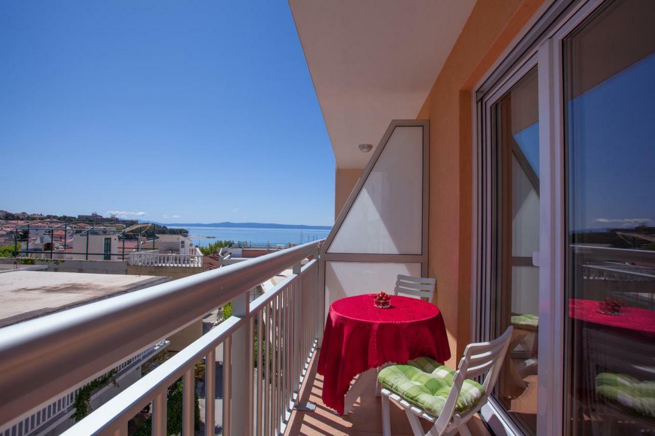 Apartments Mia 4&5 Baška Voda Екстериор снимка