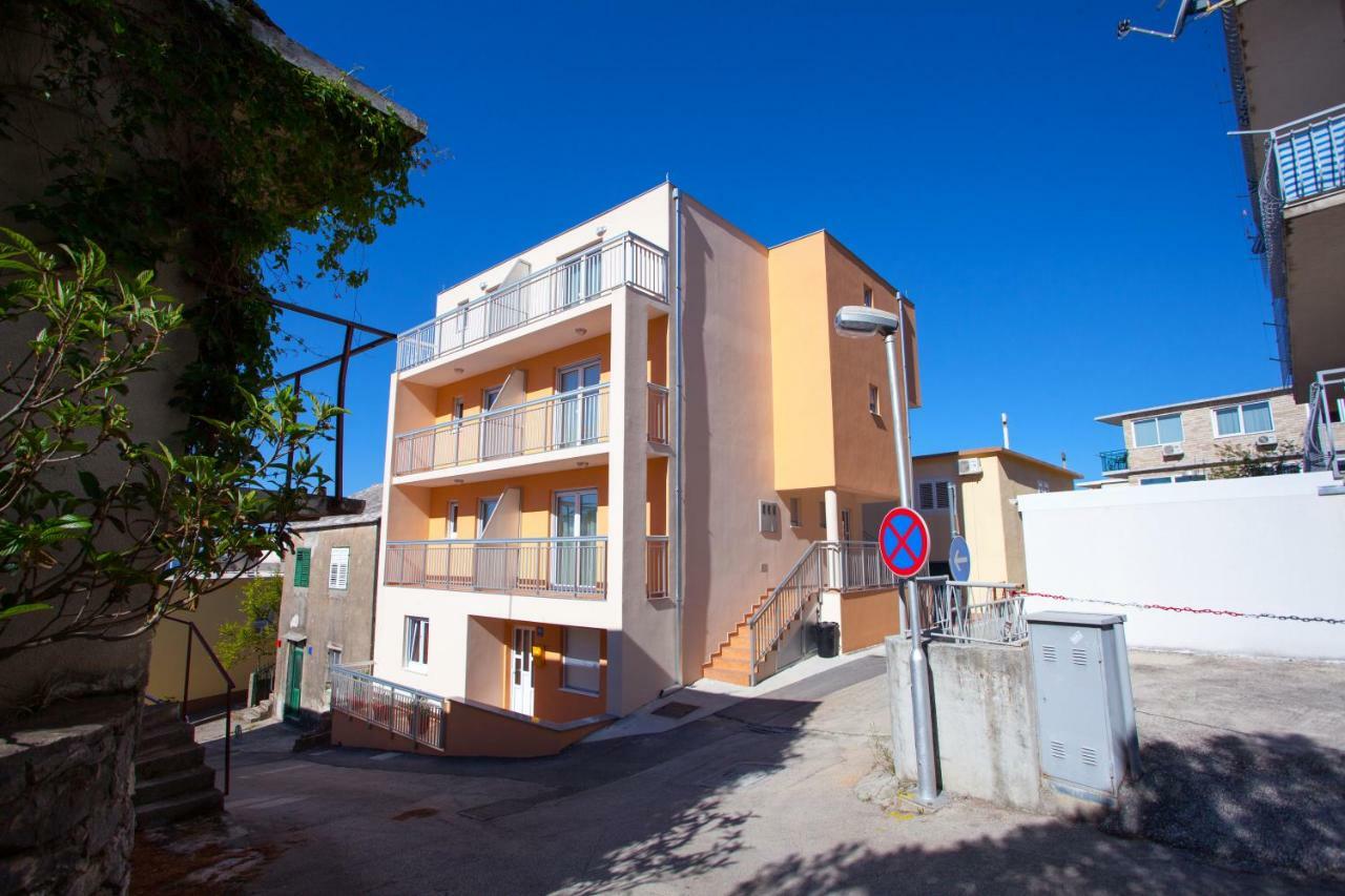 Apartments Mia 4&5 Baška Voda Екстериор снимка