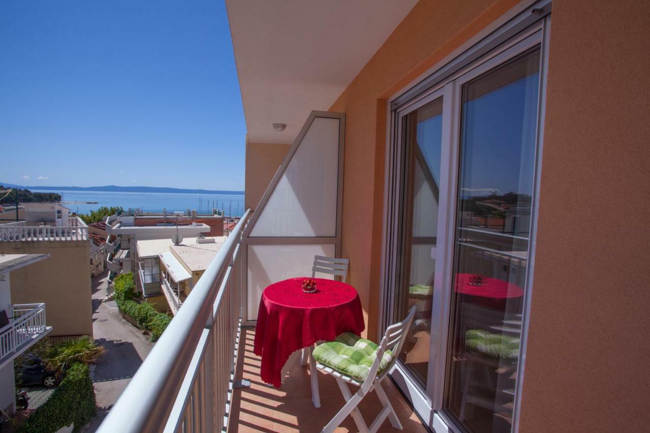 Apartments Mia 4&5 Baška Voda Екстериор снимка