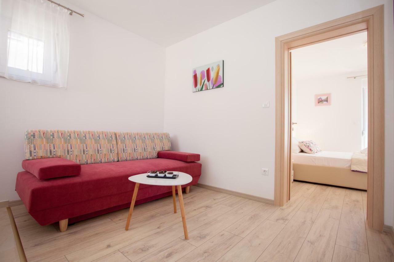 Apartments Mia 4&5 Baška Voda Екстериор снимка